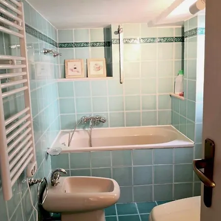 Apartment La Casetta Vicino All'acquario Di *